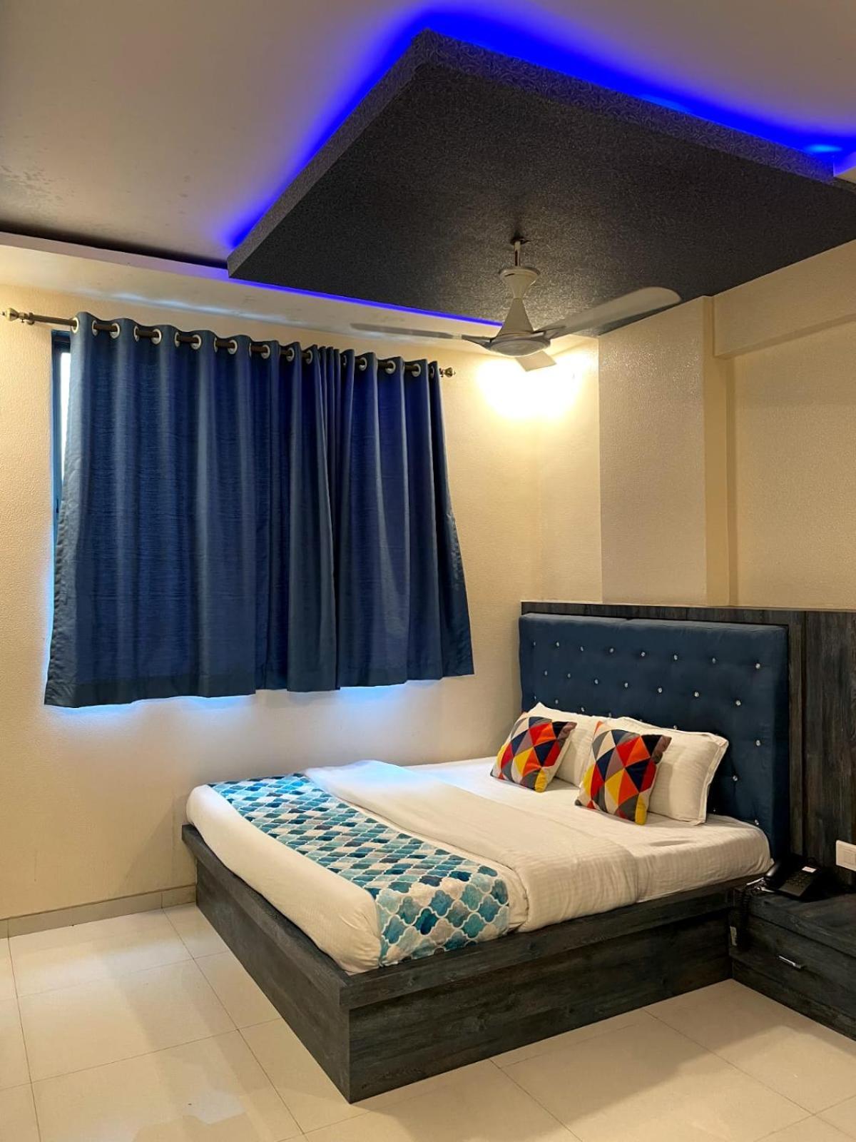 Hotel Mari Aai Residency Navi Mumbai Eksteriør bilde