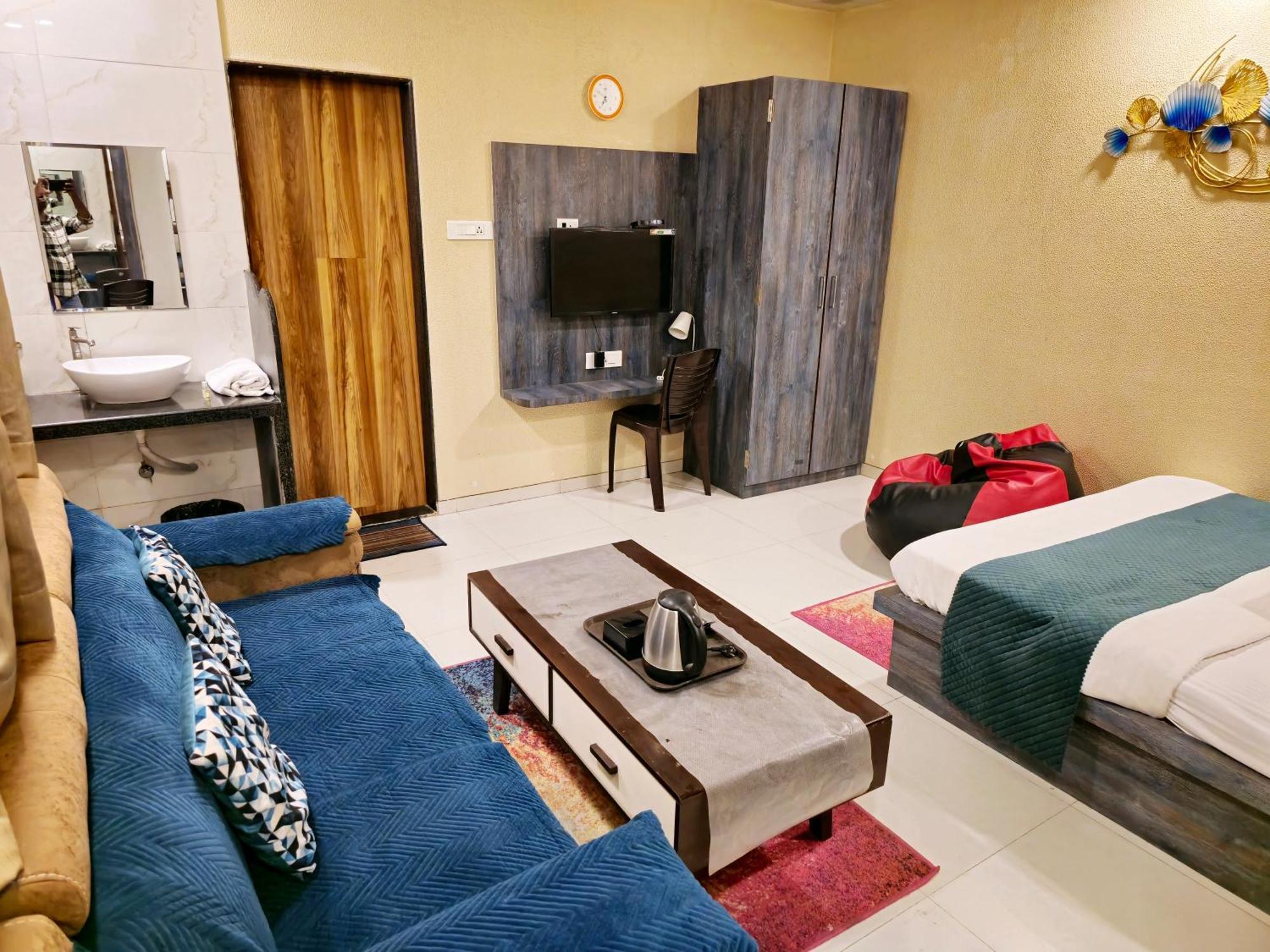 Hotel Mari Aai Residency Navi Mumbai Rom bilde