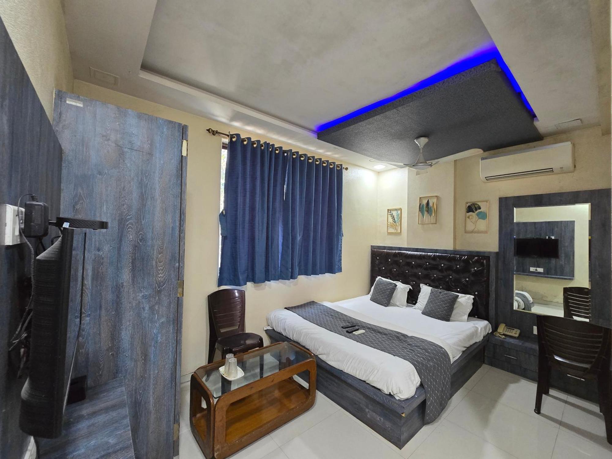 Hotel Mari Aai Residency Navi Mumbai Rom bilde